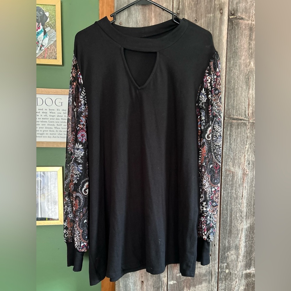 Maurices Black V-Neck Top with Floral Sleeves